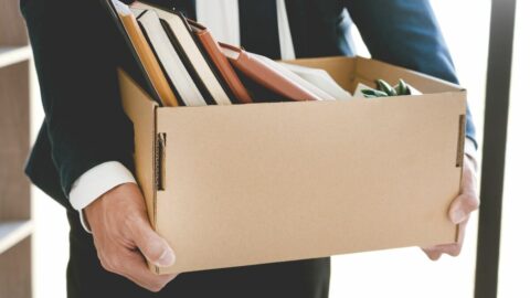 若手歓迎も中高年は猛反発！｢退職金廃止｣に動く企業の本音と､いまだ転職者を冷遇する制度の時代錯誤 | キャリア・教育 | 東洋経済オンライン