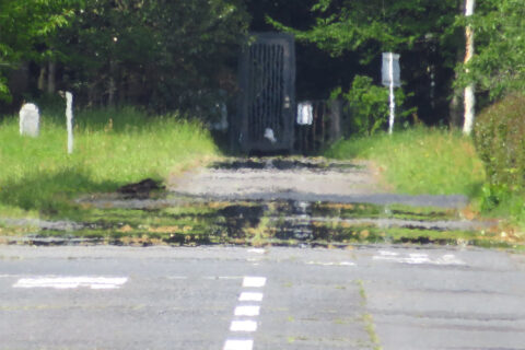 晴れた日に道路で見られる水たまりのような「逃げ水」とは