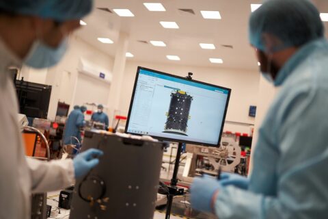 無名の衛星製造会社が年初来200%高…スペースX上場期待で宇宙株上昇率首位となった会社の正体 | 政治・経済・投資 | 東洋経済オンライン