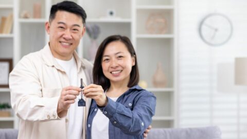 ｢20代の持ち家率が過去最高｣は本当に”明るい”ニュースか？　”婚姻数半減”と並べた瞬間に見える｢全く別の景色｣ | ライフ | 東洋経済オンライン