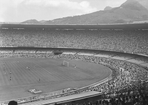 異様な興奮がショック死を招いた！ 「マラカナンの悲劇」／サッカー都市伝説（１）