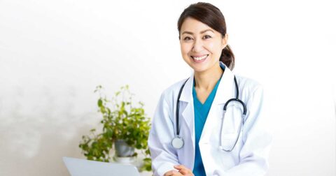 【脳の専門医が教える】「名前が出てこない」は血圧のせい!? 認知症を防ぐ「家庭血圧」の目標値 – 脳の専門医が教える 100歳までボケない脳　「ミクログリア」が味方する６つの習慣術
