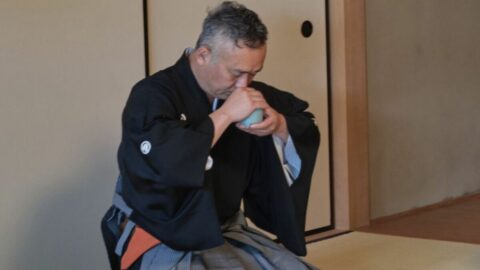 ｢聖域を侵されるわけにはいかない｣…550年続く志野流香道の二十一世家元が｢正統｣を強調する深刻な事情 | ライフ | 東洋経済オンライン