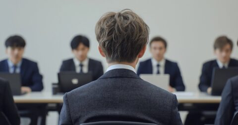 【上場企業社長が教える】面接官がしらけるつい言いがちな志望動機・ワースト1 – 自分の言葉で話せるようになりましょう。