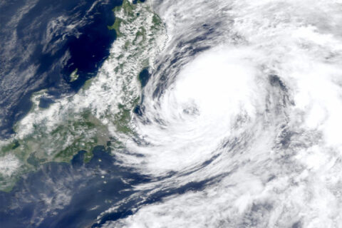 地球温暖化が台風に及ぼす影響とは。いま一度、備えを確かめて