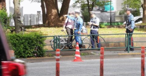 自転車「歩道走行」摘発はどうなった？青切符「違反種別ランキング」の驚きの結果 – それって本当？クルマの「当たり前」