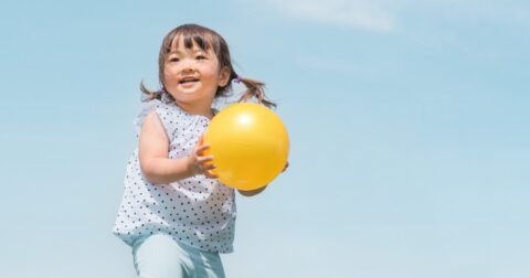 子どもへの「自分でやりなさい」が逆効果になる理由・ワースト1 – まいにちがたのしくなるおやくそく できるかな？