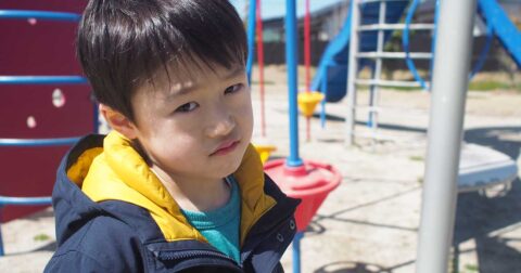 「自己肯定感が低い子」の親が言っているNG口ぐせ・ワースト1 – 赤ペン先生のほめ方