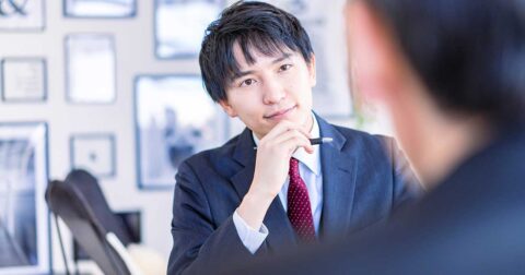 部下が心を開いてくれない…ダメな上司から脱却する手法・ベスト1 – 伝え方ひとつで部下が動き出す 上司の「コミュ力」大全