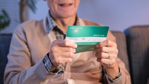 ｢買ってはいけない｣と言われるのに…タコ足分配を高齢者が｢知りながら買う｣現役世代にはわからない”切実な理由” | 政治・経済・投資 | 東洋経済オンライン