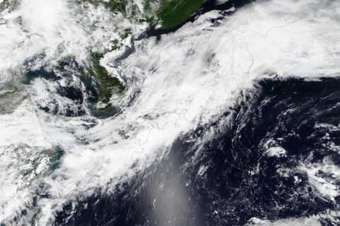 梅雨の末期は大雨に要警戒。どうして梅雨末期に大雨が起こりやすいのか？