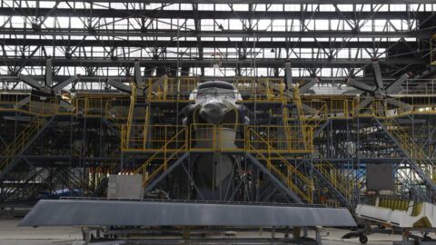 税金を投じても日本の防衛産業は強くならない ｢防衛公社｣｢国営工廠｣構想が見落とす統廃合と改革への意識の欠如 | 政治・経済・投資 | 東洋経済オンライン
