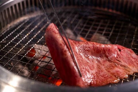 【小竹向原】池袋から5分、住宅街に潜む大当たり。吉澤畜産の牝牛で肉好きを魅了する「焼肉やなか」