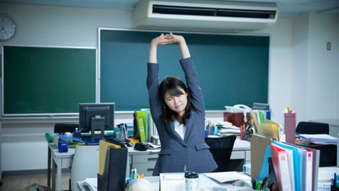 ｢帰宅準備をしていると保護者から電話が…｣教員をむしばむ”放課後業務”の実態 18時には帰れない構造的問題の真相 | キャリア・教育 | 東洋経済オンライン