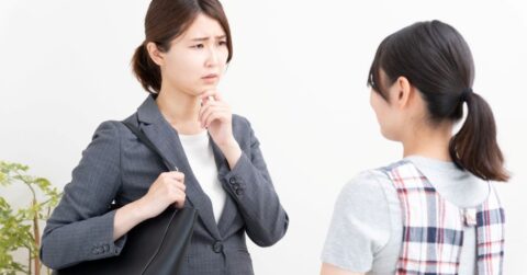 えっ、先生とLINE交換？保育園と親の「近すぎる距離」が招くキケンな落とし穴 – News&Analysis