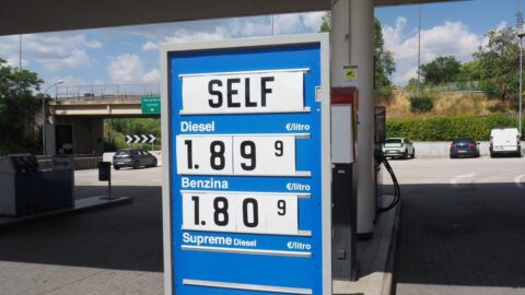 ガソリン価格350円でも通行料は格安｢イタリアの高速道路｣アウトストラーダとスーパーストラーダの現在 | ライフ | 東洋経済オンライン