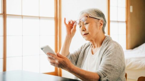 あなたのLINEは大丈夫？　長文､誤爆､写真連投…シニア世代にありがちな｢嫌われるLINE｣の防ぎ方 | ライフ | 東洋経済オンライン