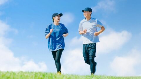 ｢ゆっくり走るほど健康になる！？｣…70代からでも始められる《体にいいランニング》3つの新常識…睡眠改善効果も | ライフ | 東洋経済オンライン