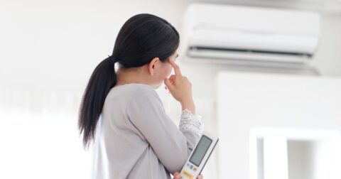 【あなたはどっち派？】「先送りか前倒しか」クーラーをずっと替えられないまま、確定申告は初日に出す（2）【古賀及子さん書き下ろし】 – 暮らしの信じ方