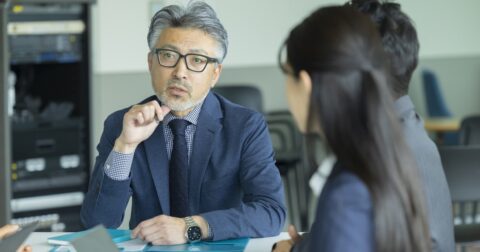 会議で即バレ！「デキる上司」と「ざんねんな上司」の決定的な違い – デキる上司のズルい一言