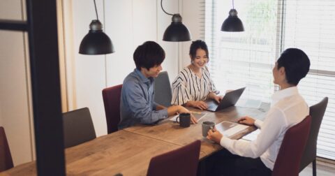 「無能なリーダー」ほど知らないこと・ワースト1 – 3000件の職場の悩みを解決したプロが教える リーダーのふるまい大全