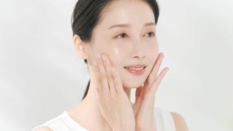 高い美容液より先にやるべきだった…美容皮膚科医が実践､肌老化の8割を占める《光老化》を防ぐ｢日焼け止め3層塗り｣ | ライフ | 東洋経済オンライン