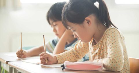 塾の「添削」を待つのは時間のムダ？ わが子の成績が劇的に上がる“即効”トレーニング – 成績アップは「国語」で決まる！ 偏差値45からの東大合格「完全独学★勉強法」
