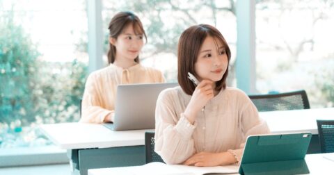 「優秀な若手がすぐにやめる会社」の特徴・ワースト1 – 3000件の職場の悩みを解決したプロが教える リーダーのふるまい大全