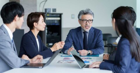 「合意形成が速い会議」ほど、なぜ良い決断を生まないのか？ – 戦略のデザイン