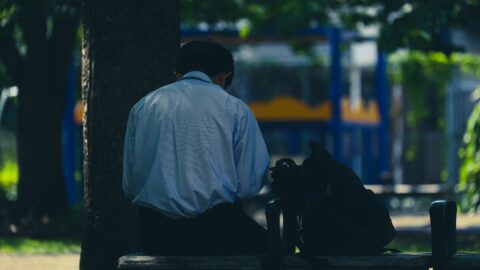 若者の｢恋愛離れ｣でも価値観変化でもない…日本人が｢普通｣に結婚できなくった”本当の理由” | ライフ | 東洋経済オンライン