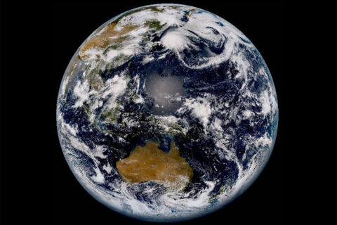 私たちの暮らしを見守る宇宙の「ひまわり」。7月14日はひまわりの日