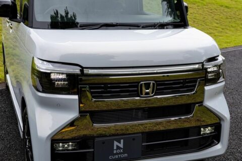 品格からオラオラ感のあるフェイスデザインに回帰…ホンダ新型｢N-BOX｣マイナーチェンジで感じた王者の決断 | ライフ | 東洋経済オンライン