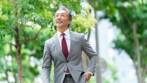 年収2000万円でもムリ…30代女性30人に相手にされなかった51歳が気づいた｢自分の価値｣　”おぢアタック”は幻想か | ライフ | 東洋経済オンライン