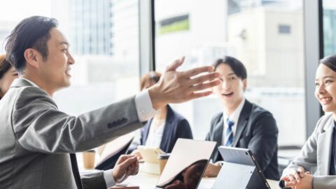 ｢会議前に結論が決まる…｣大企業病に沈むマイクロソフト3代目CEOの物語りとしてのストーリーテリング | キャリア・教育 | 東洋経済オンライン