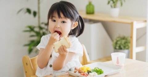 なぜ朝食はご飯よりパンなのか？ あまりに身もふたもない理由【古賀及子さん書き下ろし（2）】 – 暮らしの信じ方