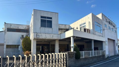 ｢入社数年でスポーツカー｣買えた名門も破産…奈良を代表する靴下メーカー2社”連続倒産”の衝撃 | ビジネス | 東洋経済オンライン