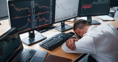【一生・お金の悩みが尽きない人ランキング】第2位：複雑な投資手法を追い求める人、ではダントツのワースト1位は？ – THE WEALTH LADDER 富の階段