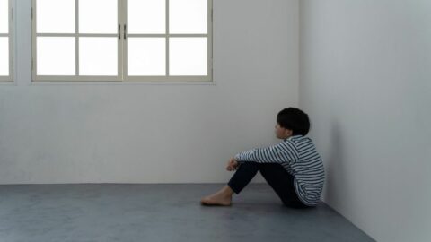 教室で”透明な存在”だった少年…居場所なくし不登校になった彼が､在宅医と始めた”たった5分の外出”でつかんだ未来 | ライフ | 東洋経済オンライン