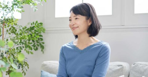 実年齢より若く見える人が、座るときに決してしないこと – ユミコアで−10歳ボディを手に入れる