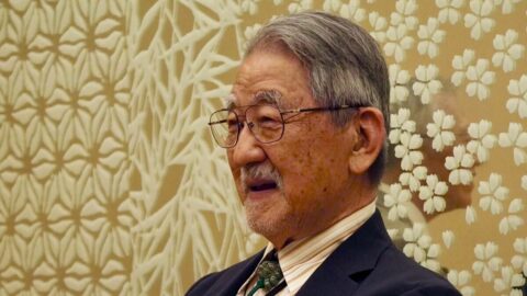 ジョン･カビラ父子が描く｢沖縄｣の原点､台湾で育った父と語る川平家と日本･沖縄･アメリカに通じる激動の150年史 | ライフ | 東洋経済オンライン