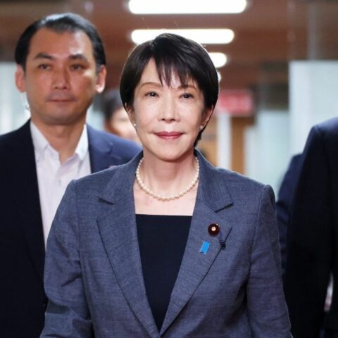 ｢亡国の消費税減税｣に身内からも異論噴出､”目先の支持率欲しさ”で減税にひた走る高市政権の危うすぎる賭け | 政治・経済・投資 | 東洋経済オンライン