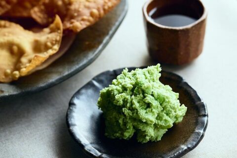 【日本酒達人たちの、家呑みリピートつまみ帖】ジョン・ゴントナーさんの家つまみ➀　爽やかなおいしさに手が止まらない！「枝豆フムス」