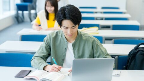 ｢単位落とすかも…｣と悩む｢大学生の塾通い｣が急増中！？　その背景にある保護者の｢よかれ｣行動 | ライフ | 東洋経済オンライン