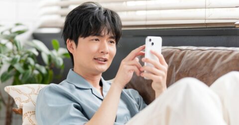 【こんなの気づけるわけない…】スマホ依存を抜け出せない人が、見落としている落とし穴 – 脱スマホ術