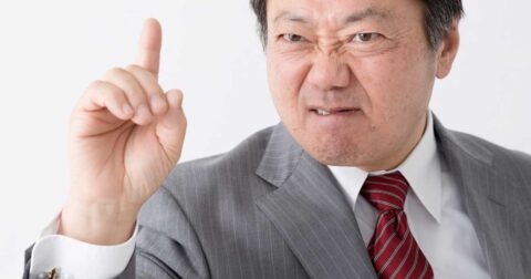 部下を「使えない社畜」にしてしまう上司の特徴・ワースト1 – リーダーの仮面