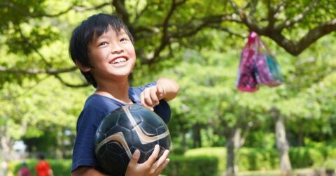 夏休みに「いい経験」ばかり求める親が見落としている、子どもの才能を消す落とし穴 – あなたにしか作れないけれど、世界に通用してしまう 脚本の教室