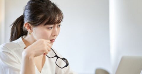 「カスハラ客」へ言うべき一言・ベスト1 – 3000件の職場の悩みを解決したプロが教える リーダーのふるまい大全