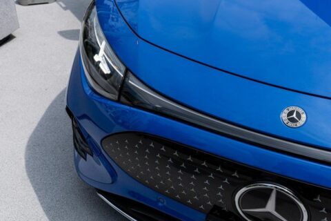 流麗な姿でパワートレインはマイルドハイブリッドとBEVの2本立て…メルセデス･ベンツ新型｢CLA｣が革新的な理由 | ライフ | 東洋経済オンライン