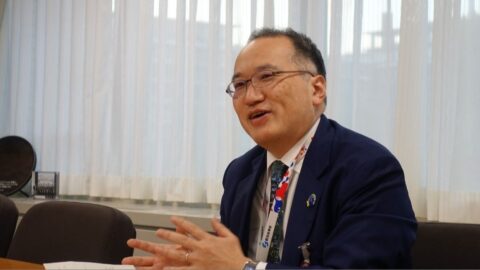異例の任期5年を終えた経産省局長が振り返るラピダス｢諦めるな､腹をくくって量産をやれ｣と激励されたオランダでの一幕 | ビジネス | 東洋経済オンライン