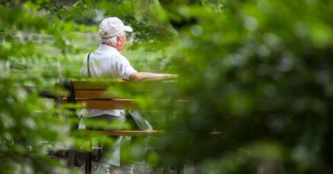 定年後に「孤独になる人」ができていないこと・ワースト1 – 3000件の職場の悩みを解決したプロが教える リーダーのふるまい大全